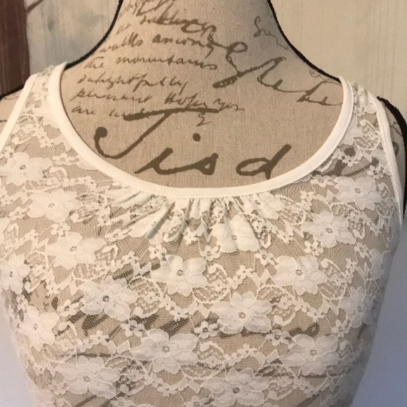 Lace Tank Top - Picture 2 of 5